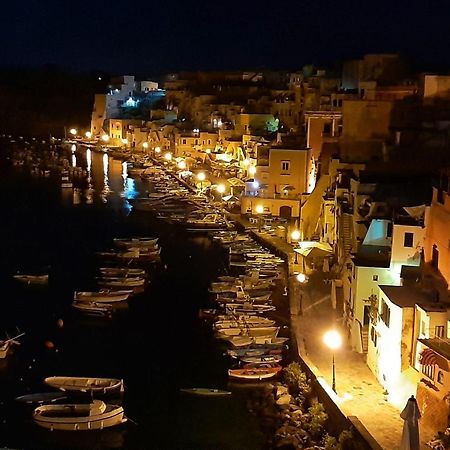 La Casa Azzurra Lägenhet Procida Exteriör bild