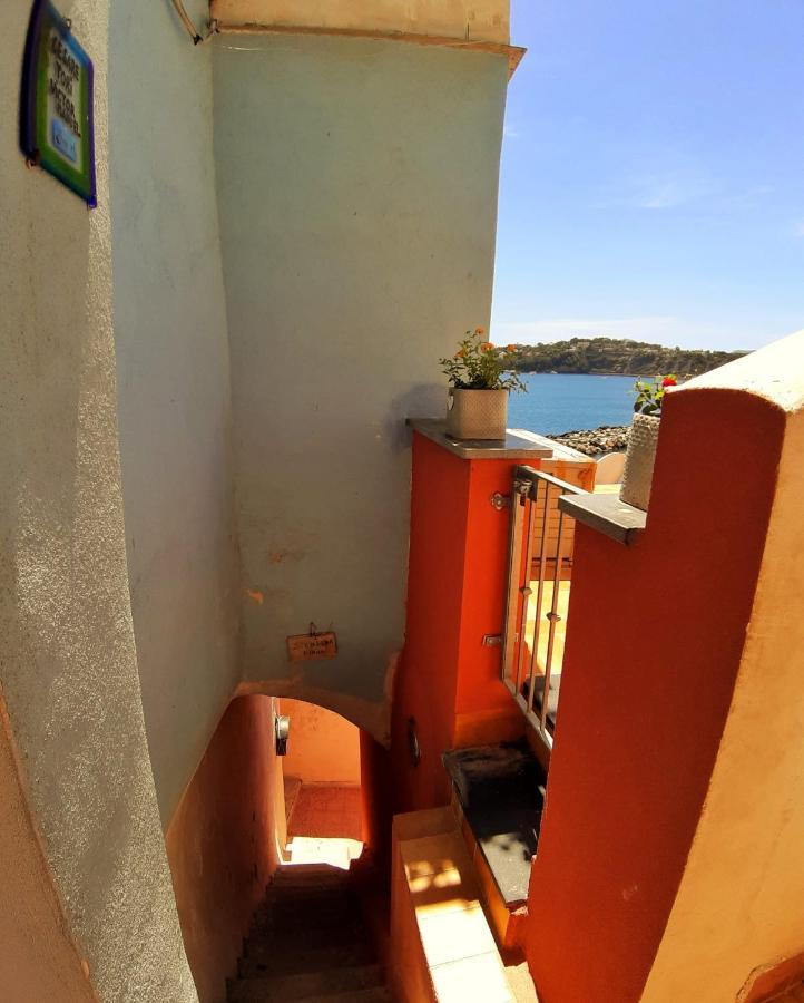 La Casa Azzurra Lägenhet Procida Exteriör bild