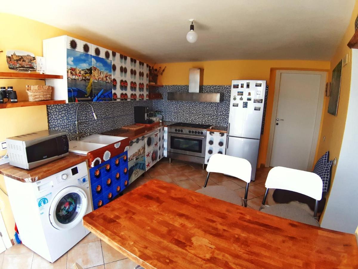 La Casa Azzurra Lägenhet Procida Exteriör bild