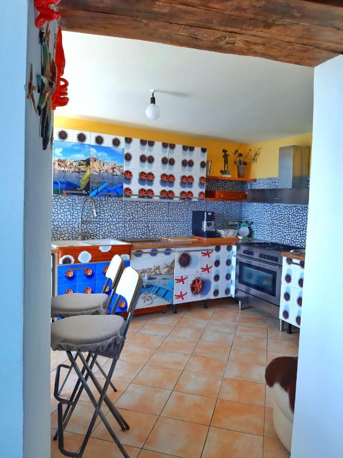 La Casa Azzurra Lägenhet Procida Exteriör bild
