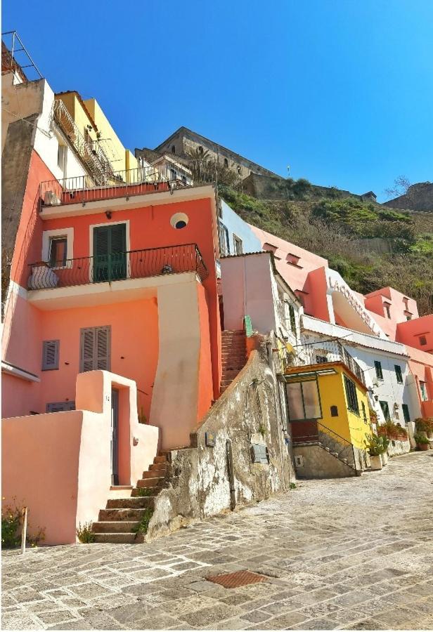 La Casa Azzurra Lägenhet Procida Exteriör bild